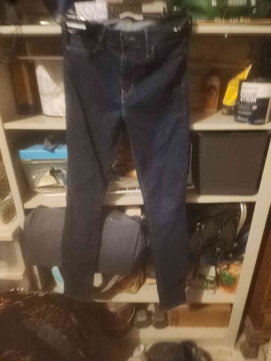 6 pairs of pants also 2 Capri - Madison, Indiana - FleaMarketBay