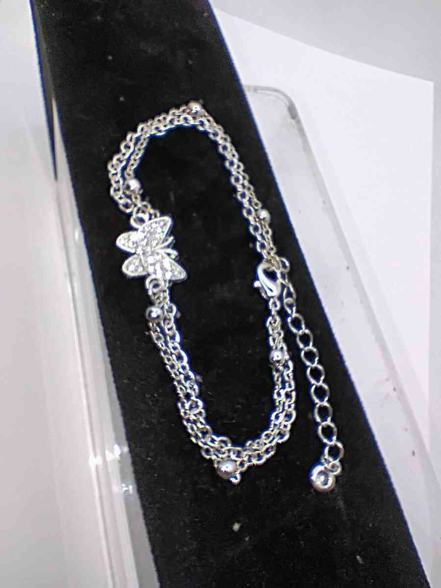 Trendy Jewelry - Montclair, California - FleaMarketBay