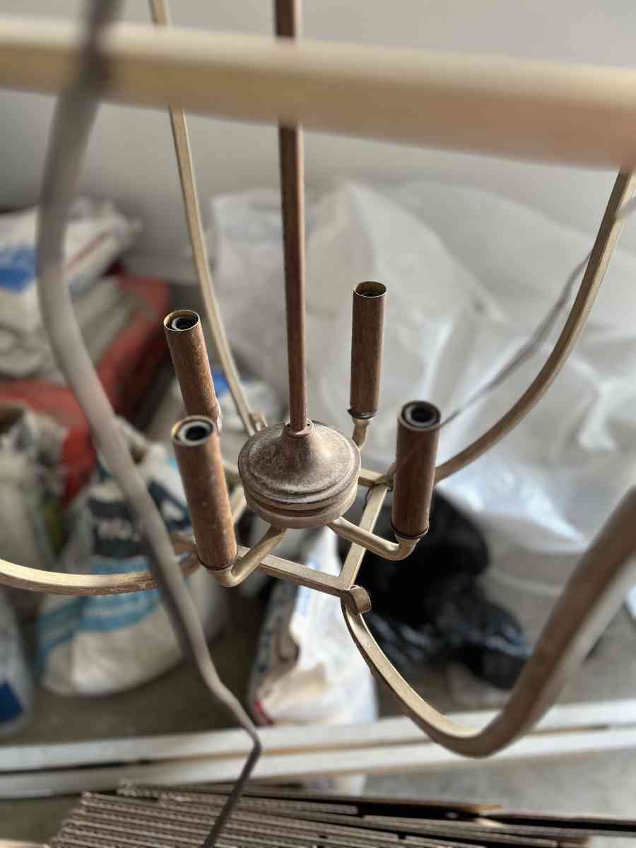 Rustic Brown Chandelier - Flower Mound, Texas - FleaMarketBay