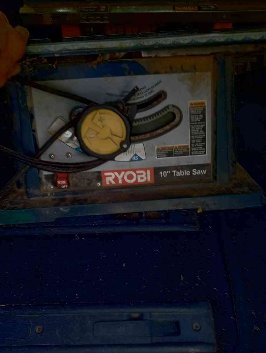 dewalt - Clinton Township, Michigan - FleaMarketBay