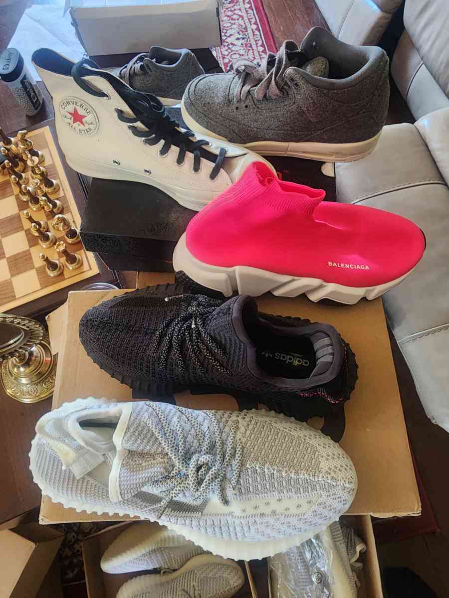 NEW SHOES SIZES 5 6 AND 7 - Inkster, Michigan