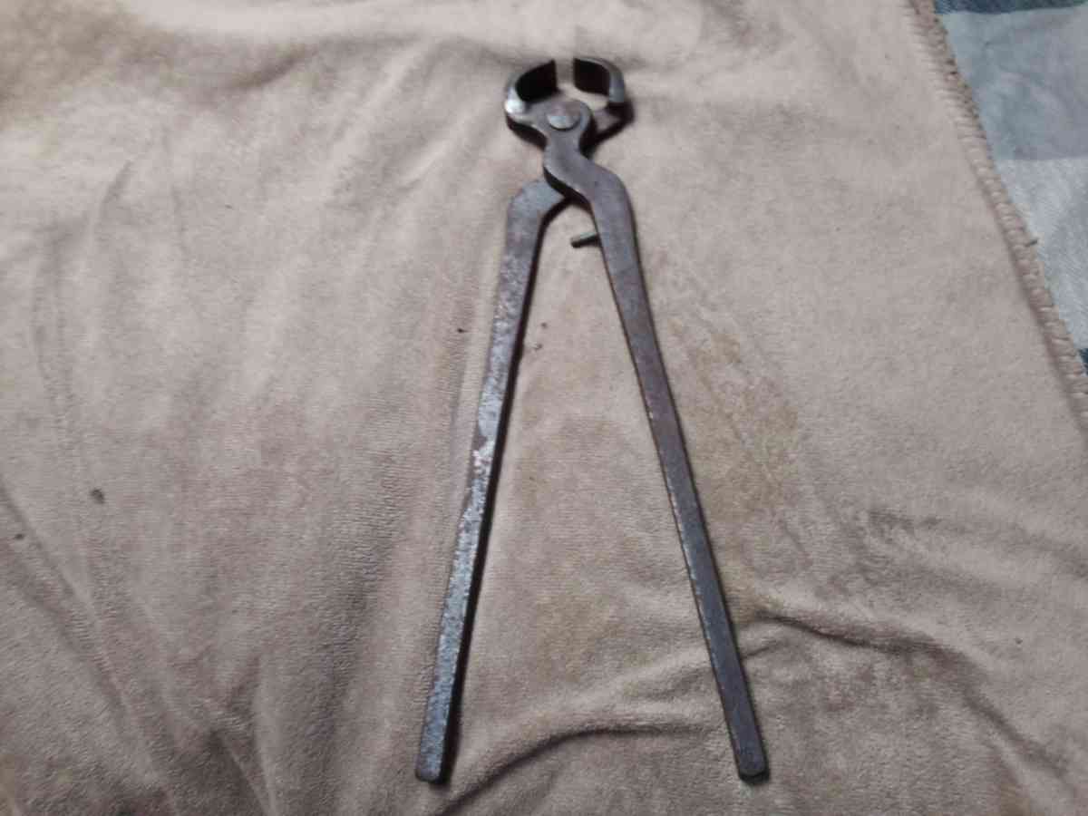 14 Hoof Nippers duct cheaters - Villa Rica, Georgia