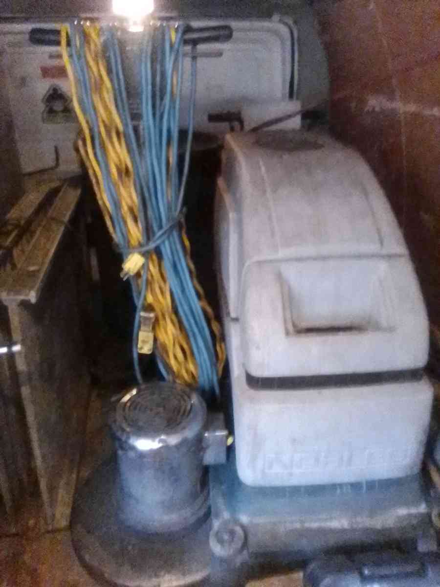 floor buffer and industrial floor cleaner - Westland, Michigan - FleaMarketBay
