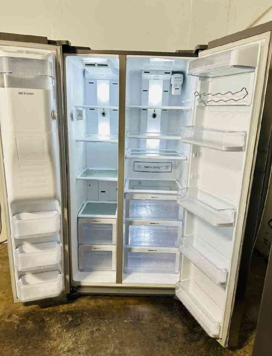 Standing Refrigerator - Forest Lake, Minnesota - FleaMarketBay