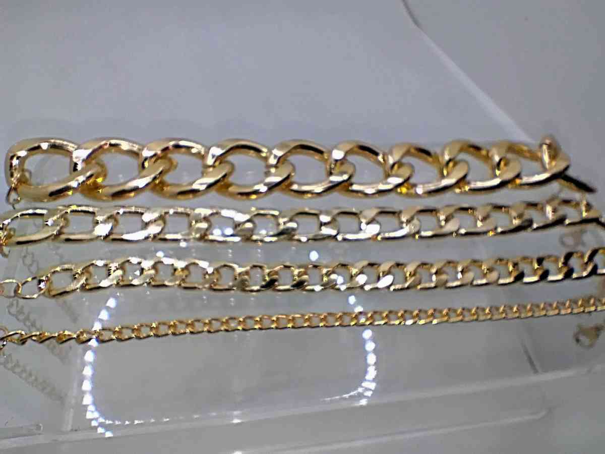 Trendy Jewelry - Montclair, California - FleaMarketBay