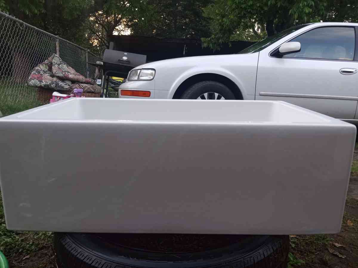 Farmhouse sink - Newberry, South Carolina