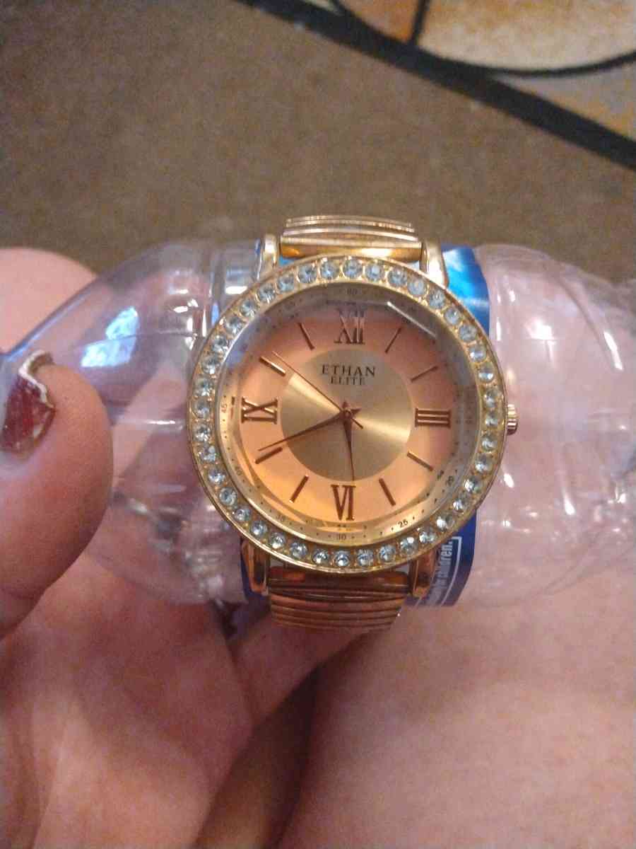 WOMENS WATCH - Blythe, California