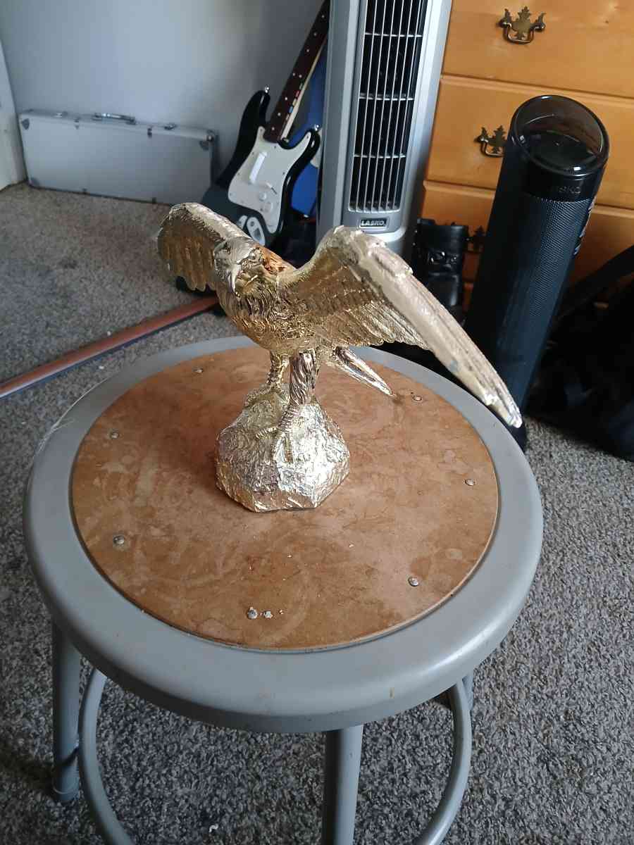 agila dorado - San Jose, California - FleaMarketBay