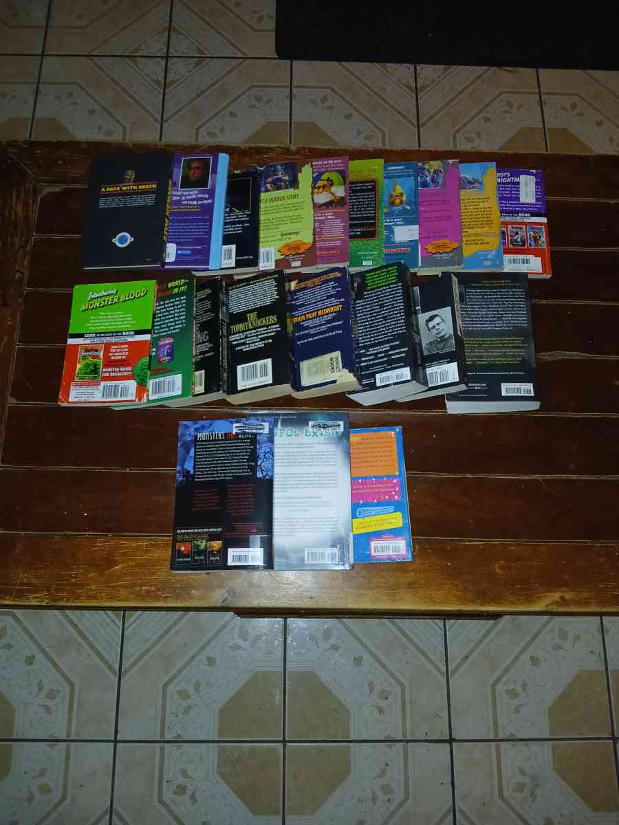 Lot Of 21 Horror Books - North Hollywood, California - FleaMarketBay