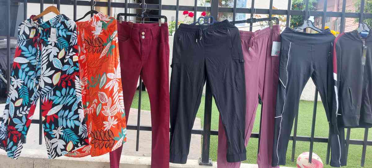 ropa excelente condiciones - Alicia, Arkansas