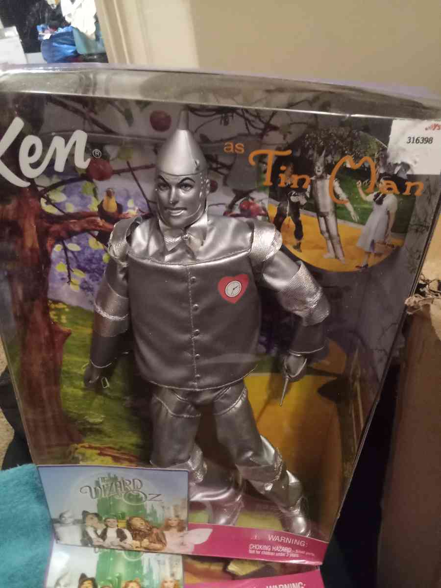 Barbies wizard of Oz set - Waterloo, Iowa - FleaMarketBay