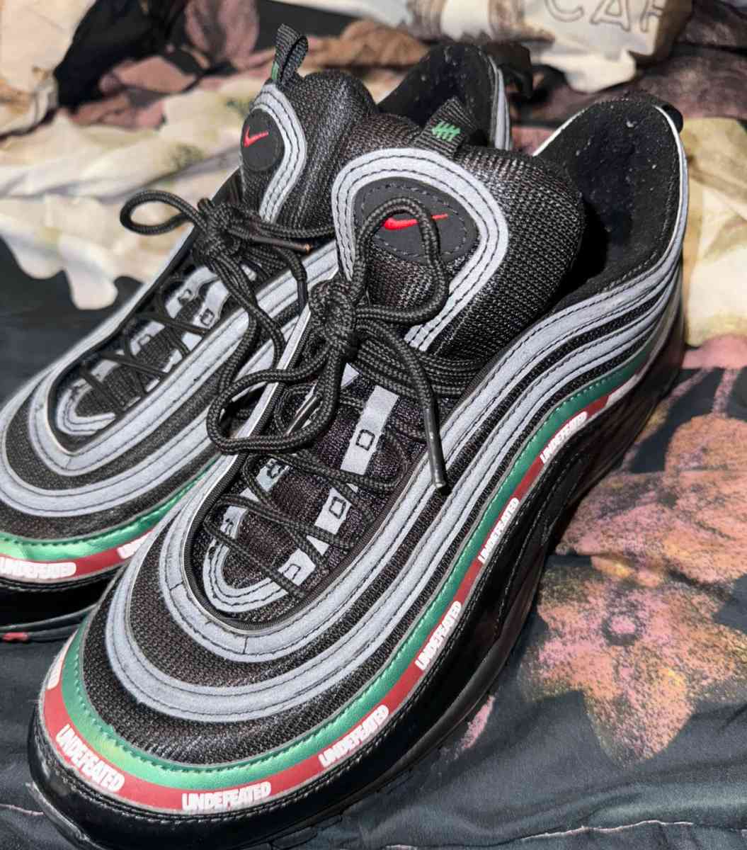 mens size 10 black Nike Air Max 97 Undefeated - Cincinnati, Ohio - FleaMarketBay