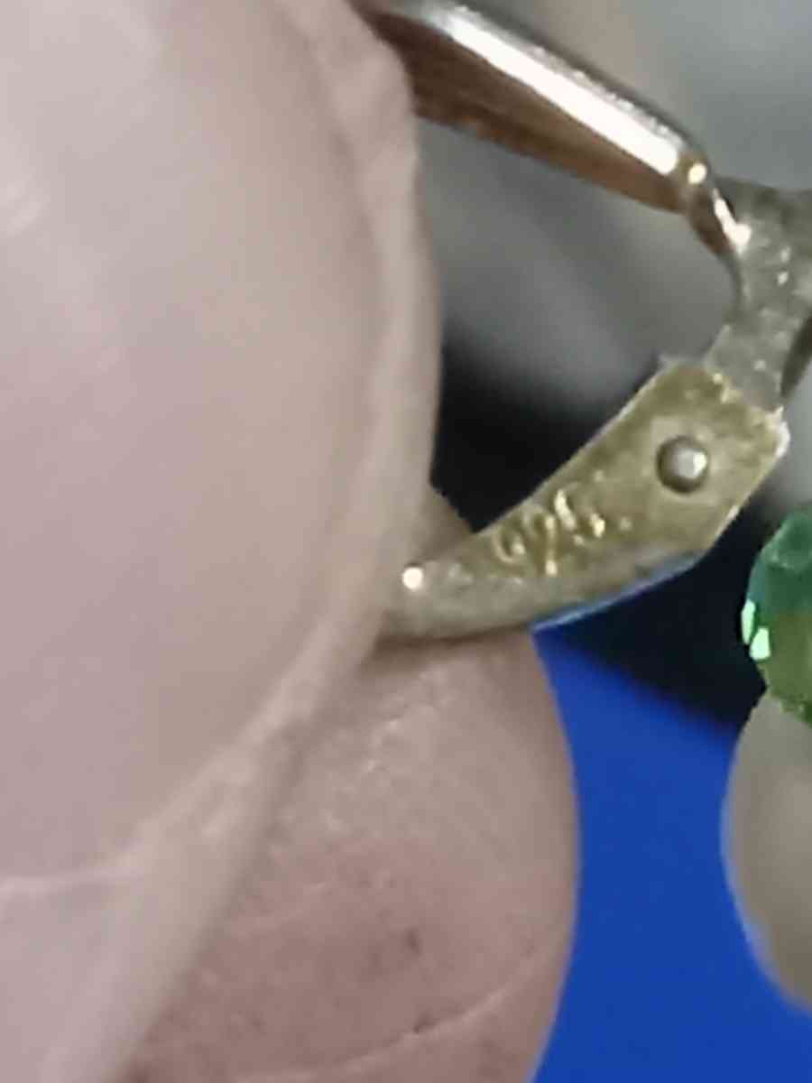 Freshwater pearl earrings - Gonzales, Louisiana - FleaMarketBay