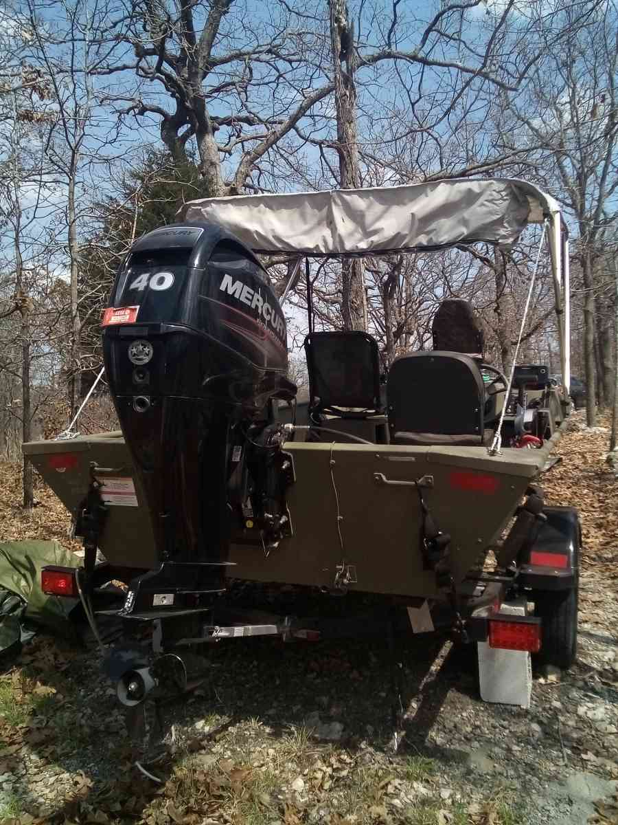 Fishing Boat - Jay, Oklahoma - FleaMarketBay