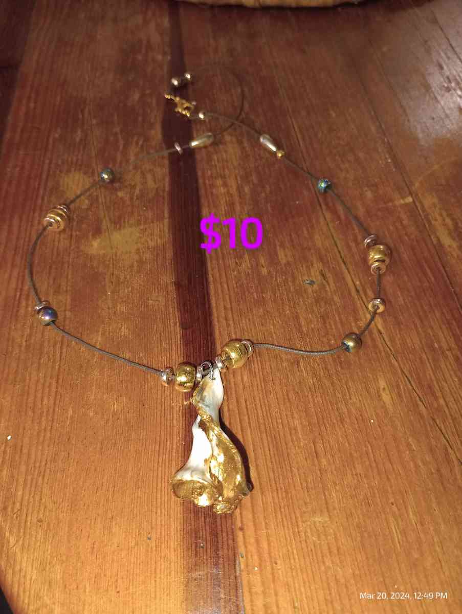 seashell jewlery and key chains - Devine, Texas - FleaMarketBay