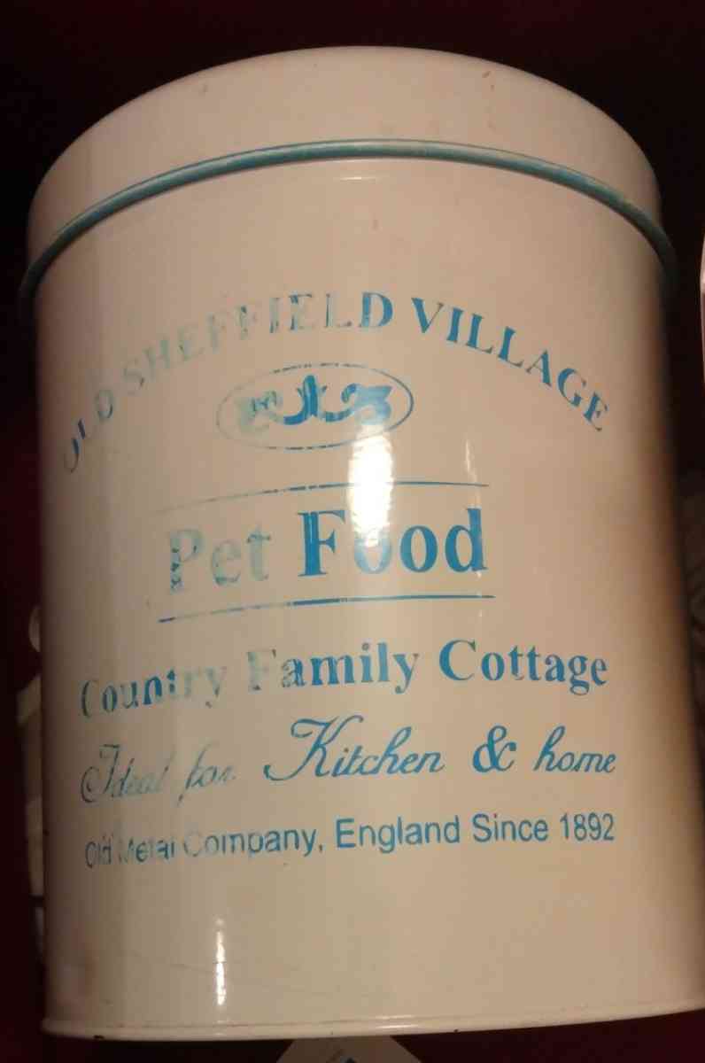 Pet Food     Pet Food - Amsterdam, New York