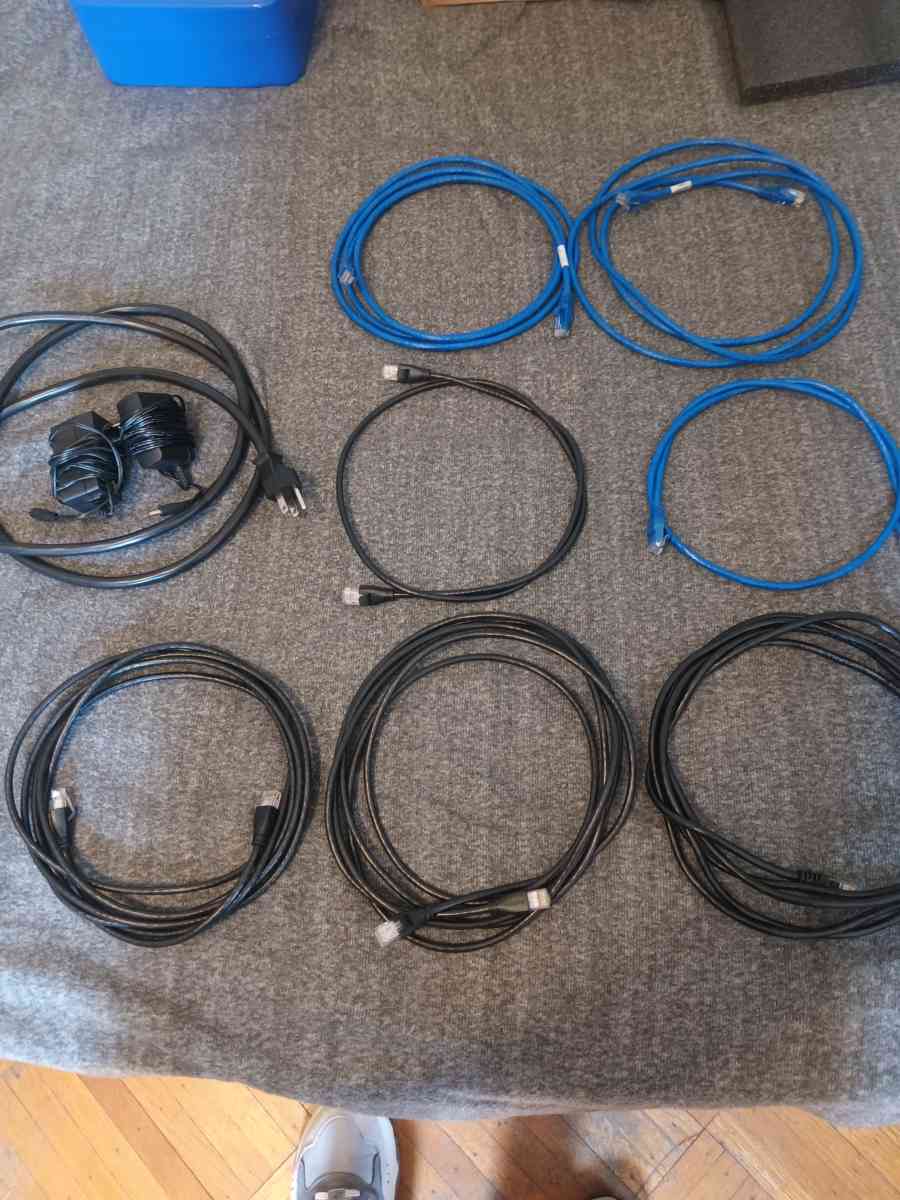 CAT 7 LAN HIGH SPEED CABLES and a gigabit network switche - Attleboro, Massachusetts