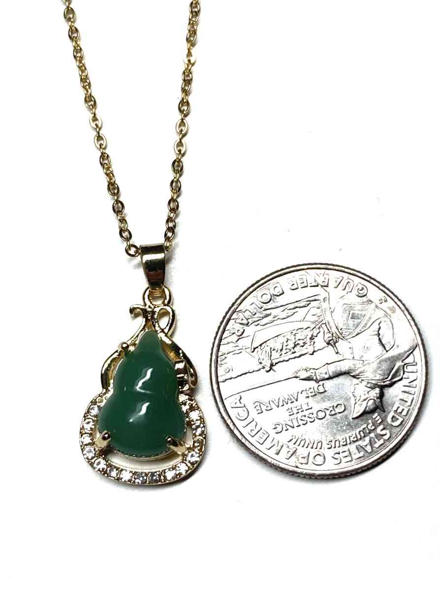Green Jade Jadeite Medicine Gourd Pendant Necklace - Pasadena, California - FleaMarketBay