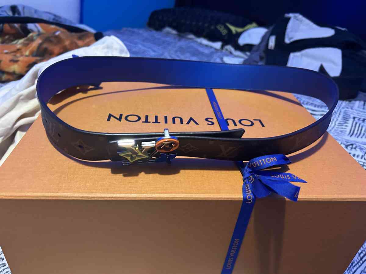 Louis Vuitton belt - Acworth, Georgia - FleaMarketBay