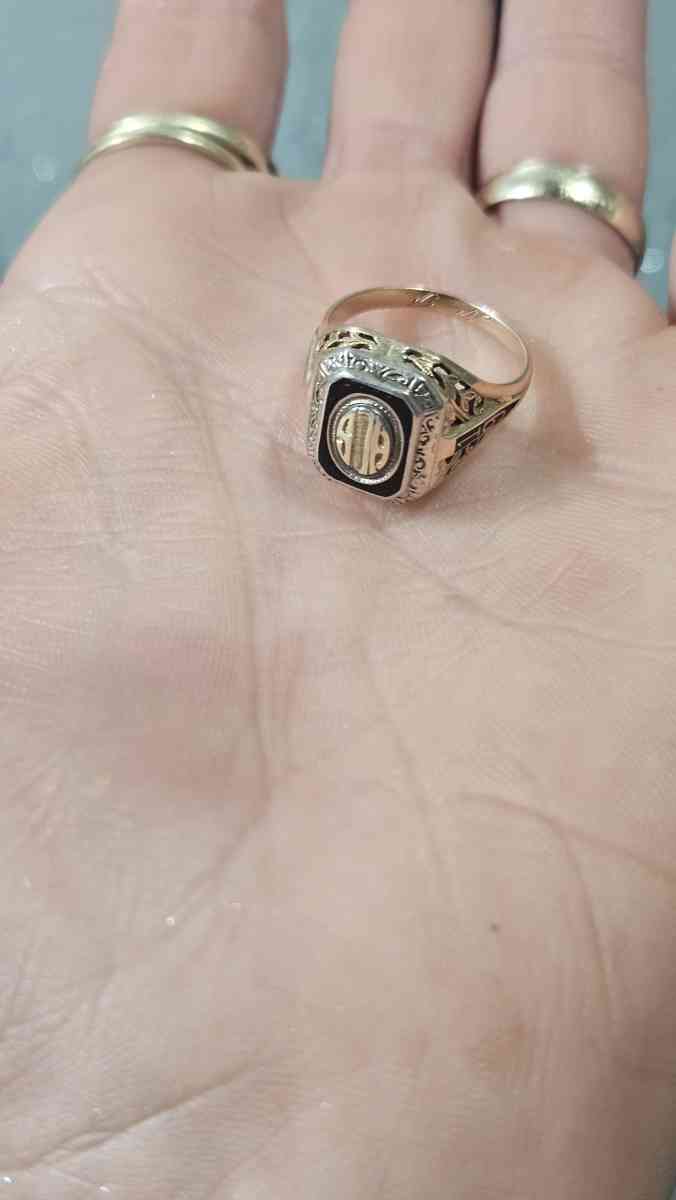 vintage 1927 class ring womans sz 5 - Garrard, Kentucky