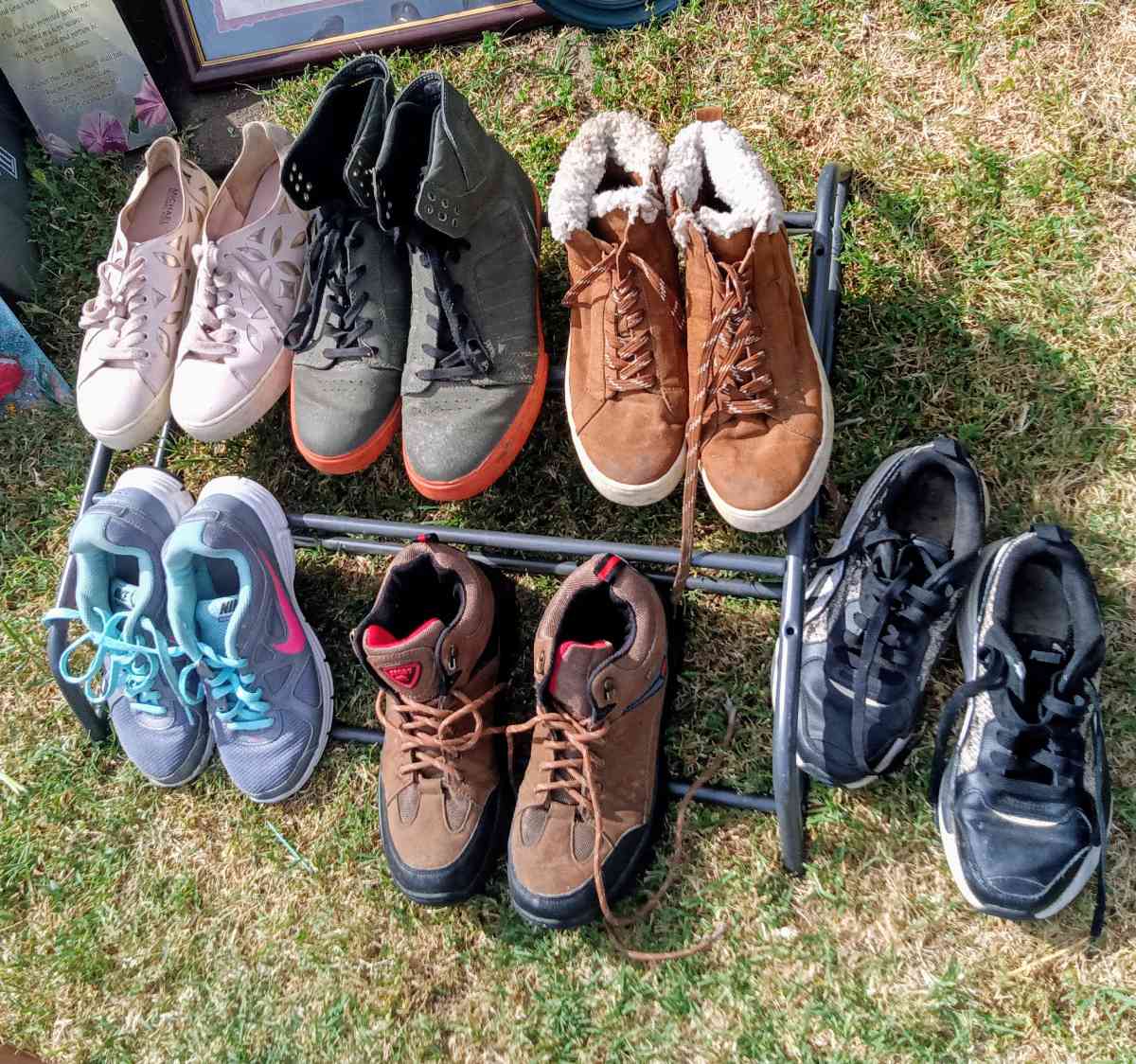 INDOOR OUTDOOR ITEMS GOLF CLUBS  JEWLERY AND CLOTHING - Hanford, California - FleaMarketBay