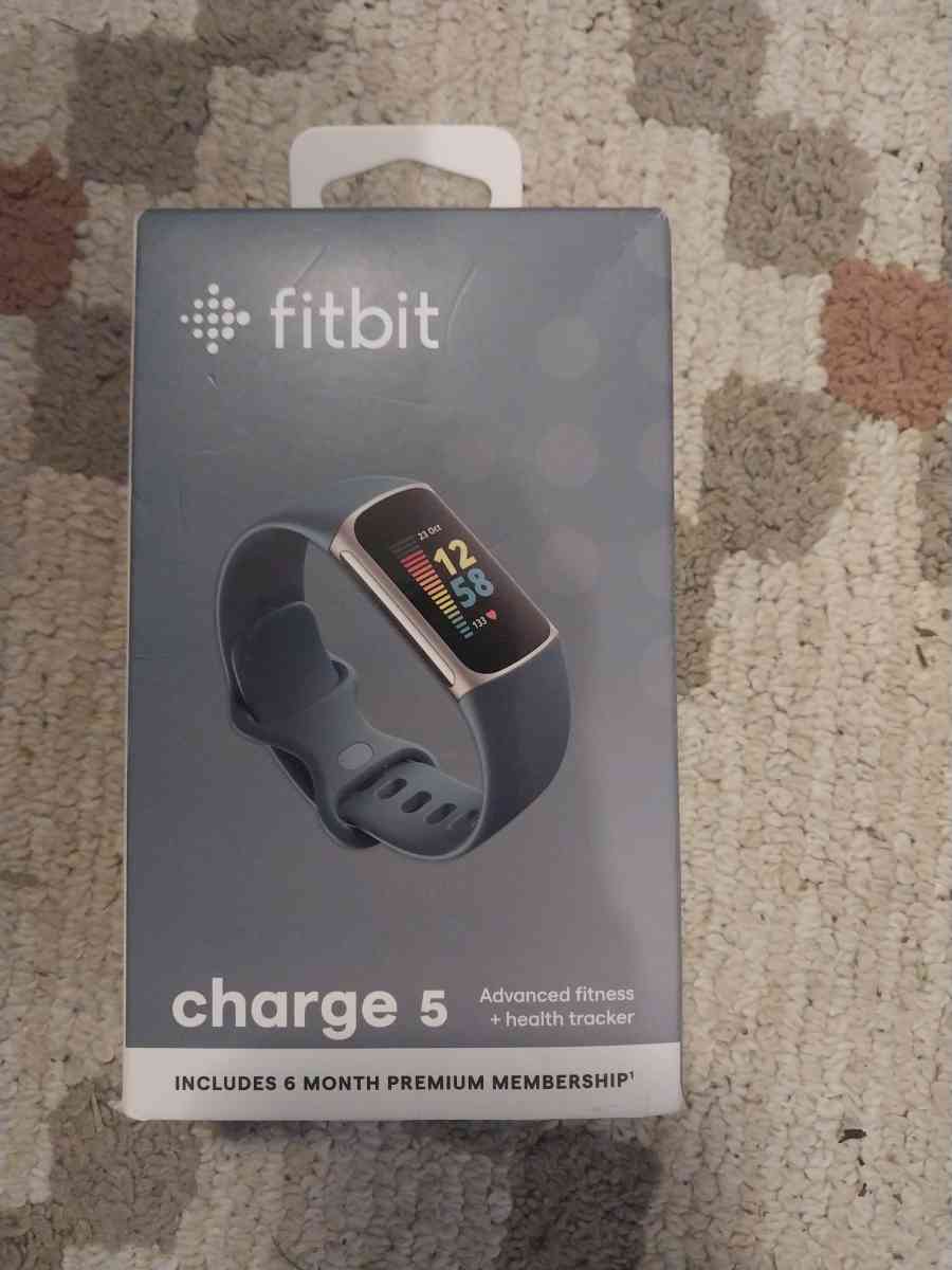 Brand New Fitbit Change 5 smartwatch with a extra - Springfield, Tennessee
