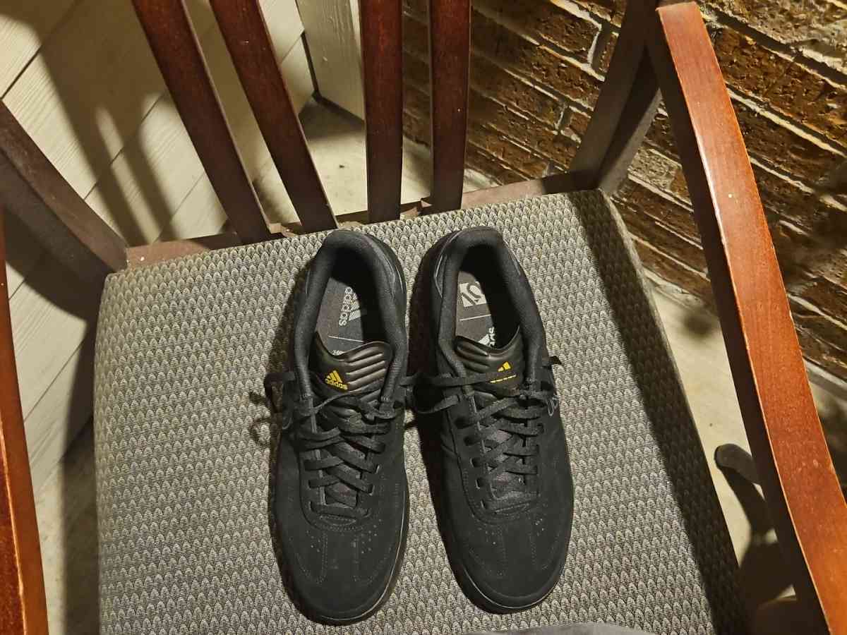 adidas Mens Five Ten Freerider Dlx Mountain Bike Shoes - Magnolia, Texas