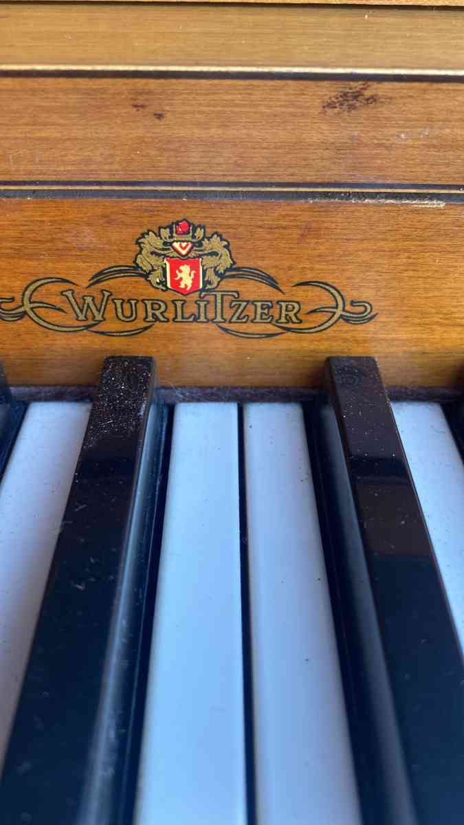 piano - Alicia, Arkansas - FleaMarketBay