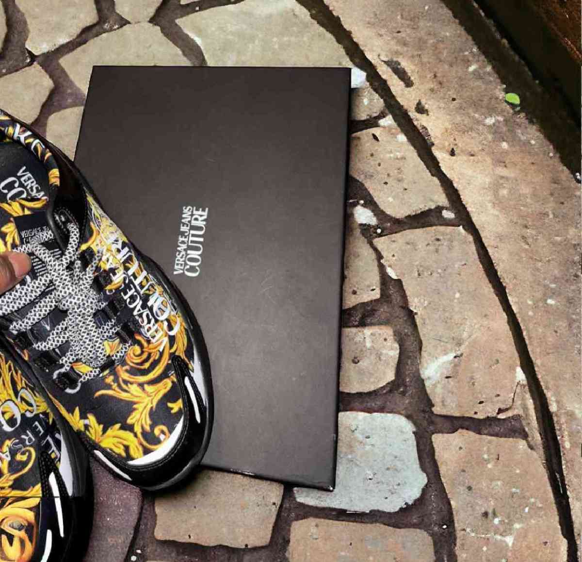 mens size 10  brand new Versace sneakers - Cincinnati, Ohio - FleaMarketBay