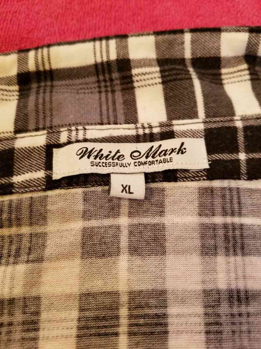 White Mark Black and White Plaid Tunic Top - Berea, Kentucky - FleaMarketBay