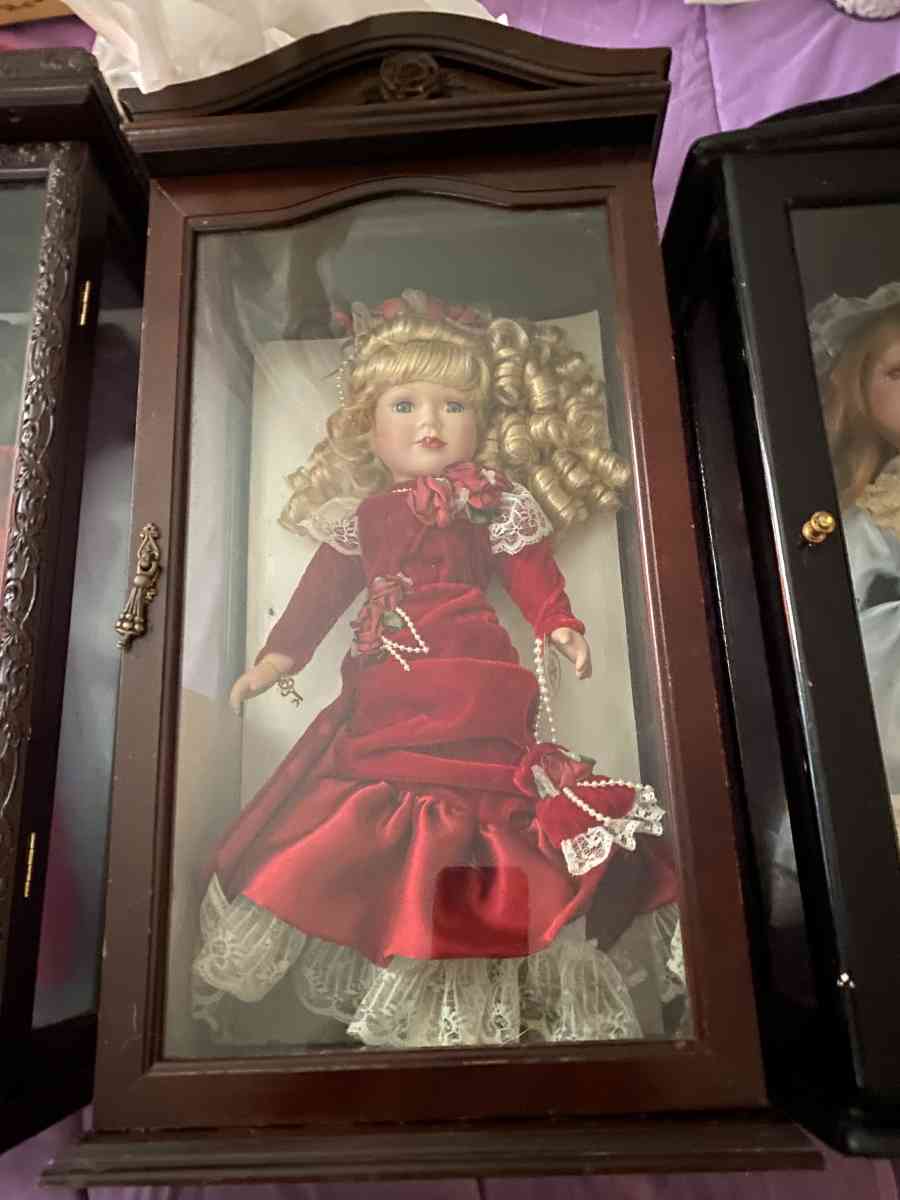 Porcelains - Shreveport, Louisiana - FleaMarketBay