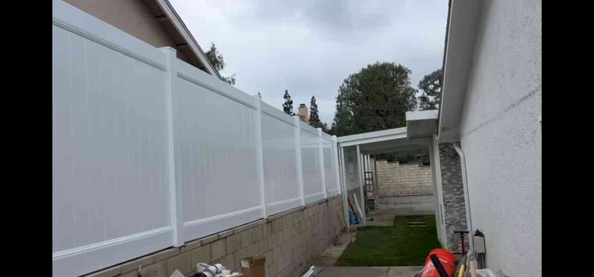 se asen fence de vinyl precio favorables - Fillmore, California - FleaMarketBay