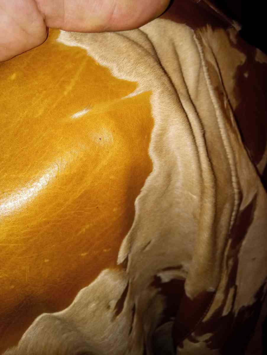 cowhide jacket - Clinton Township, Michigan - FleaMarketBay