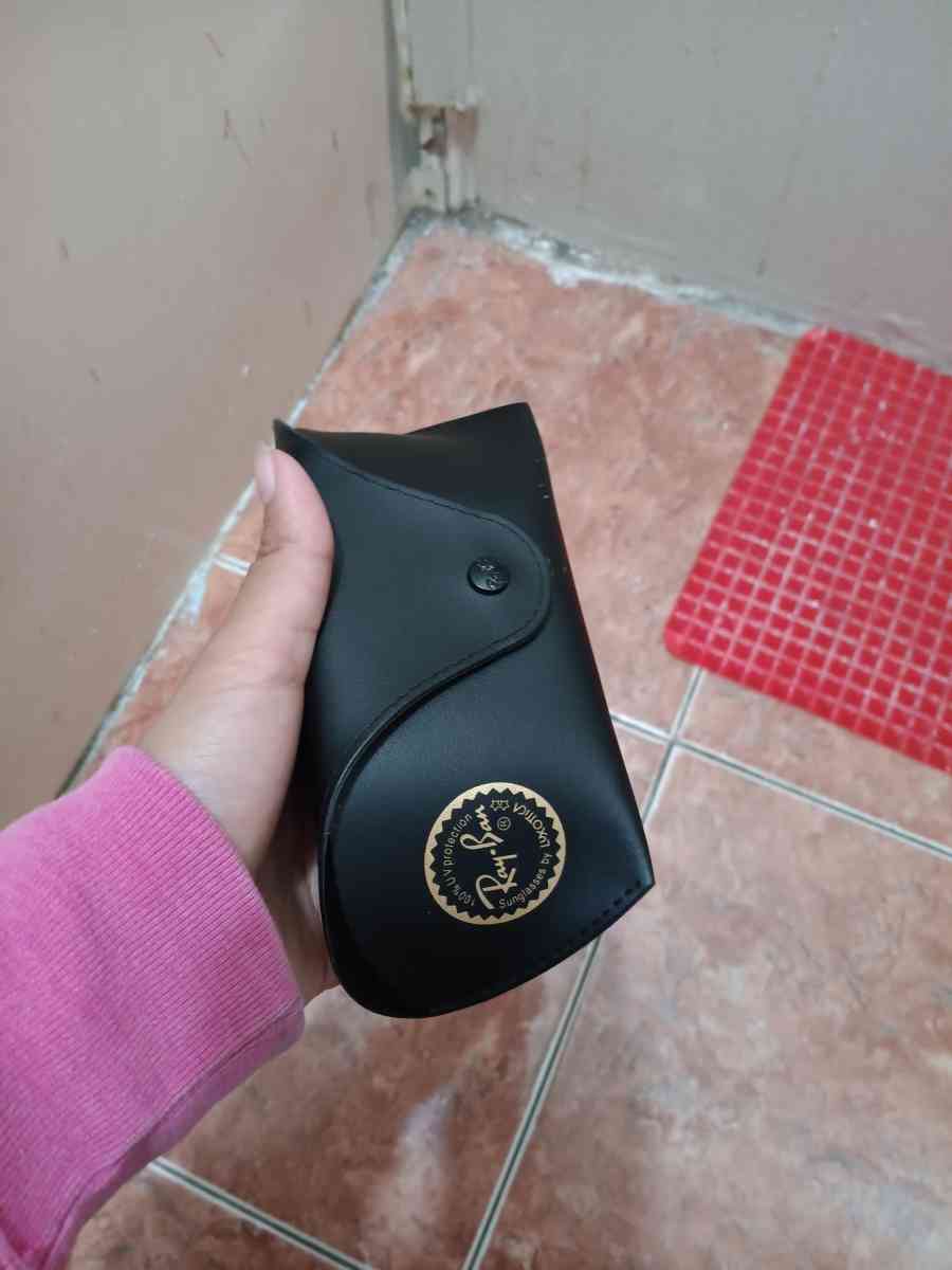 ray bans glasses and a old nintendo gameboy - Texas City, Texas - FleaMarketBay