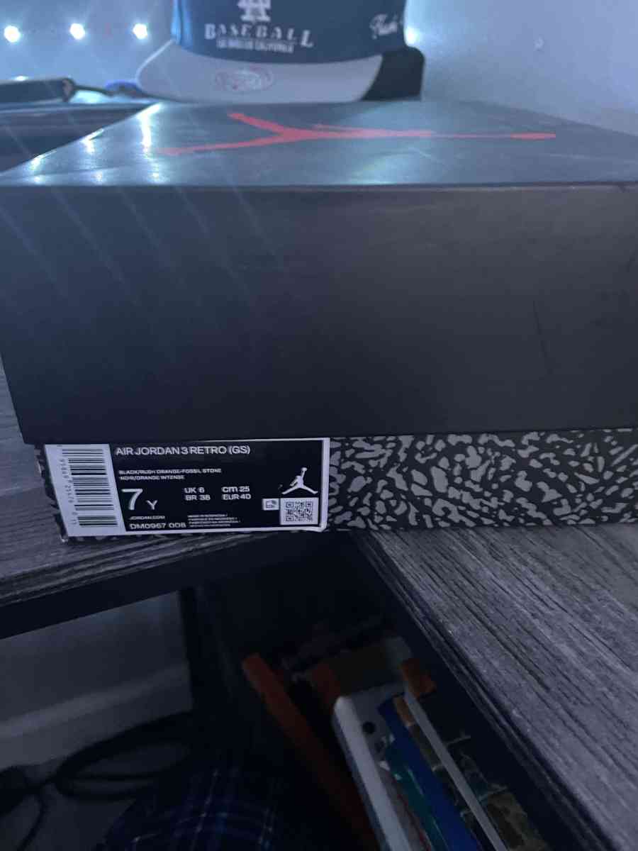 Air Jordans 3 retro - Glendora, California - FleaMarketBay