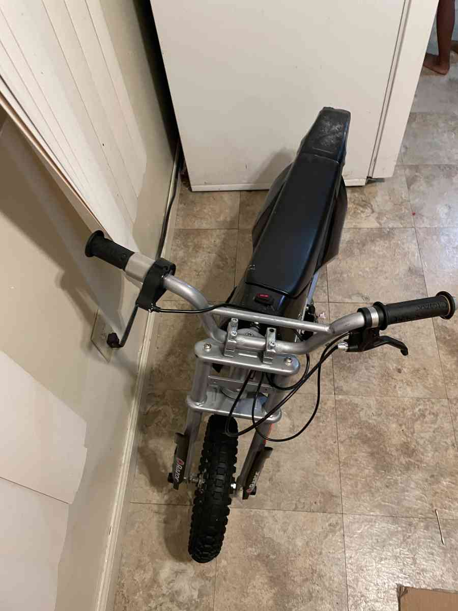 razor M350 - Hawthorne, California - FleaMarketBay