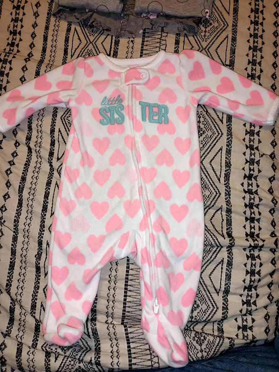 newborn sleeper - Belle, Missouri - FleaMarketBay