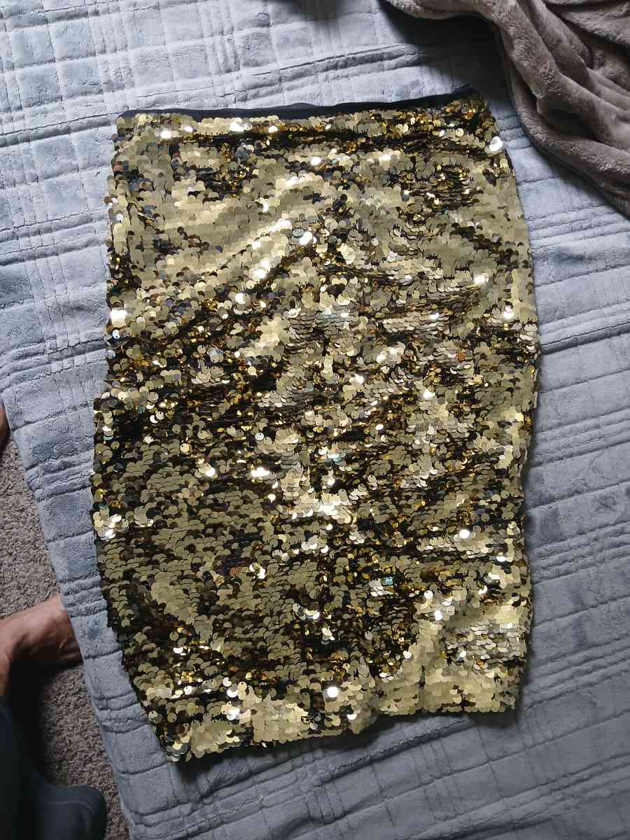 una falda de nueva de lujo para mujer size  S - San Jose, California - FleaMarketBay