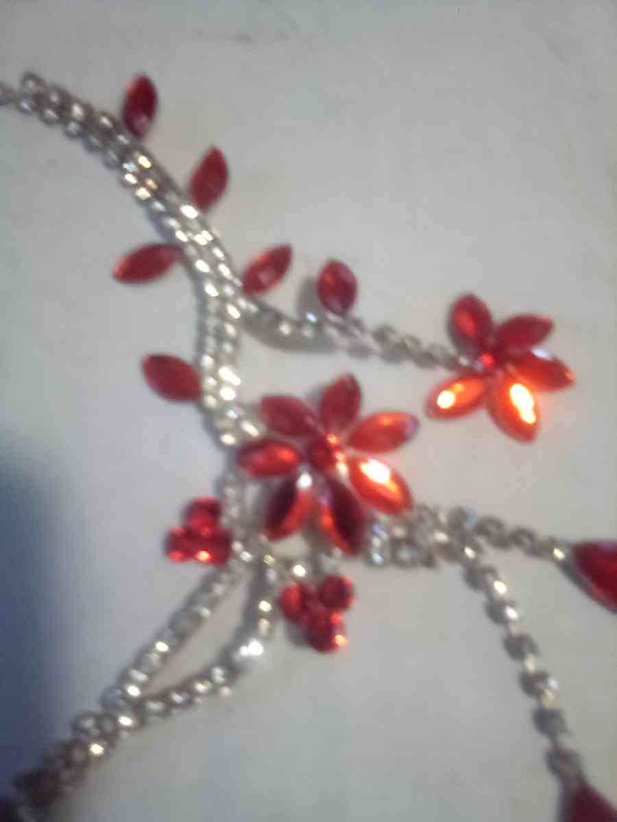 Orange hanging flower and gold necklace with diamonds - Jacksonville, Florida - FleaMarketBay