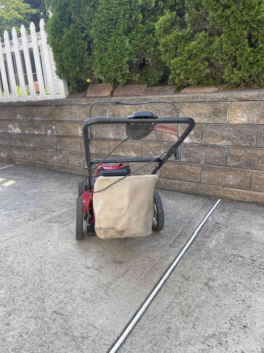 craftsman self propelled lawn mower - Lyndhurst, New Jersey - FleaMarketBay