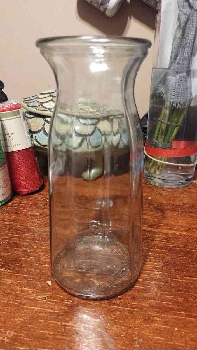 assorted flowers vases - Abilene, Texas - FleaMarketBay