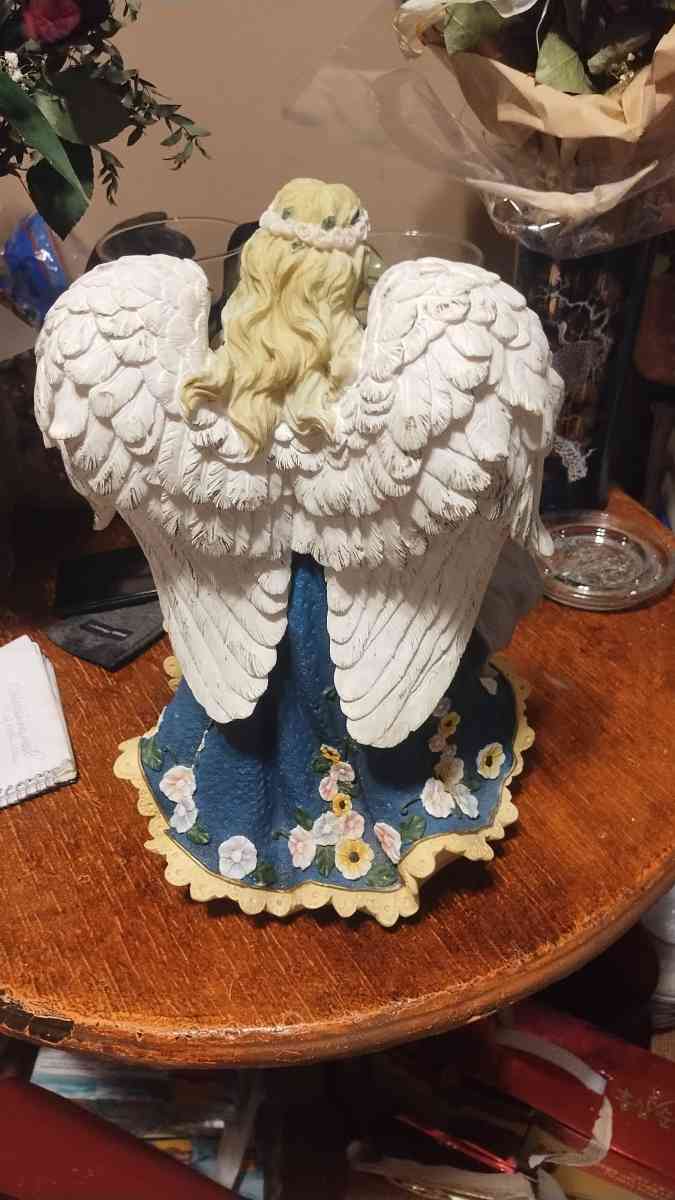 Very Large Beautiful Angel - Abilene, Texas - FleaMarketBay