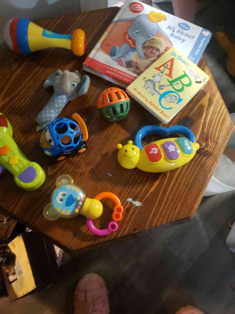 kids toys - Fort Wayne, Indiana - FleaMarketBay