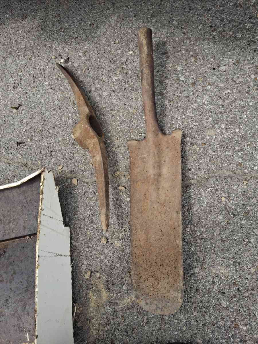 Antique tools - Antioch, Tennessee - FleaMarketBay