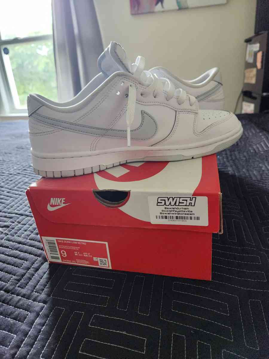 Nike Dunk Low Retro - Fayetteville, North Carolina - FleaMarketBay