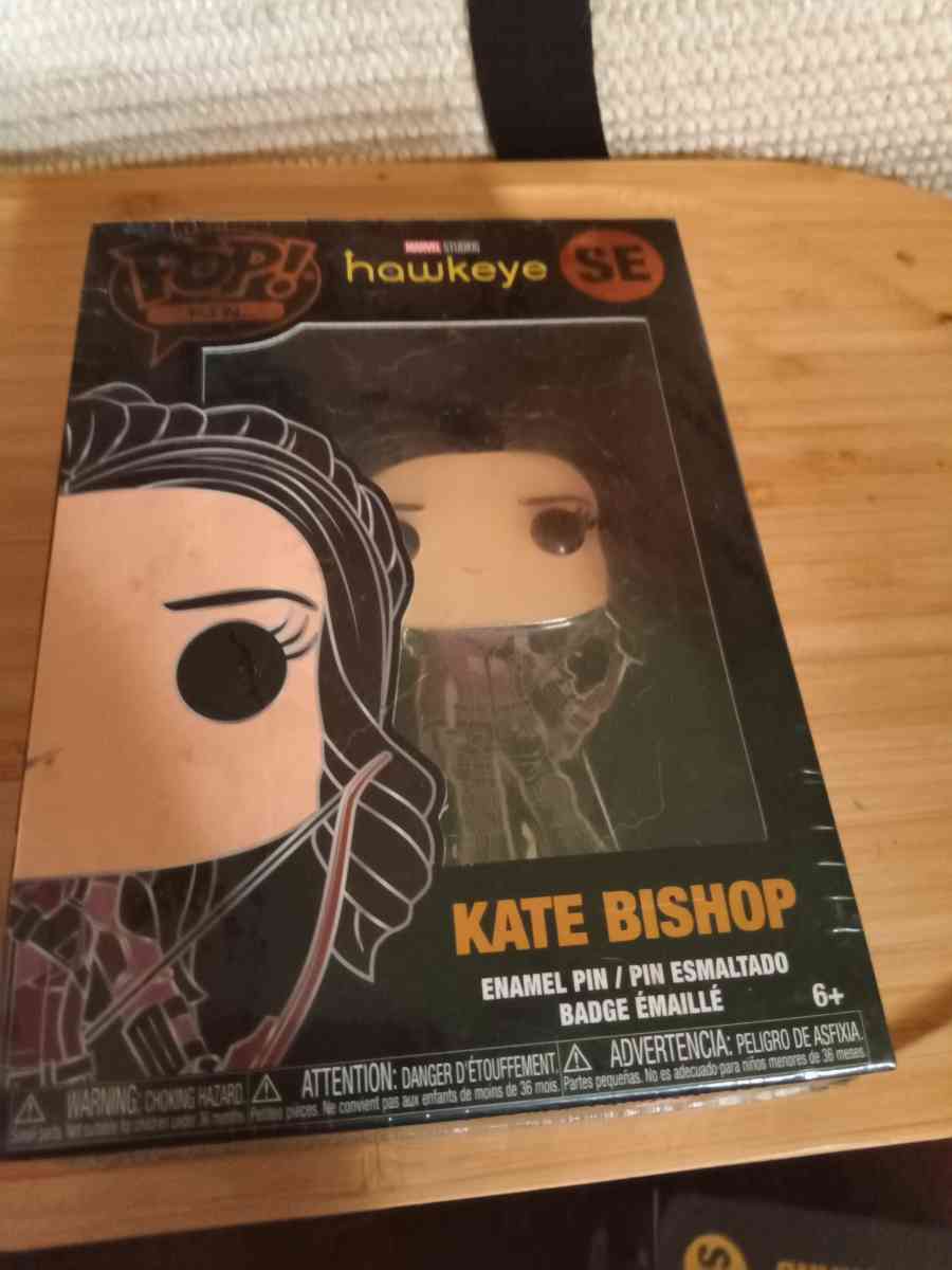 collectible Star war pins - Andover, Ohio - FleaMarketBay