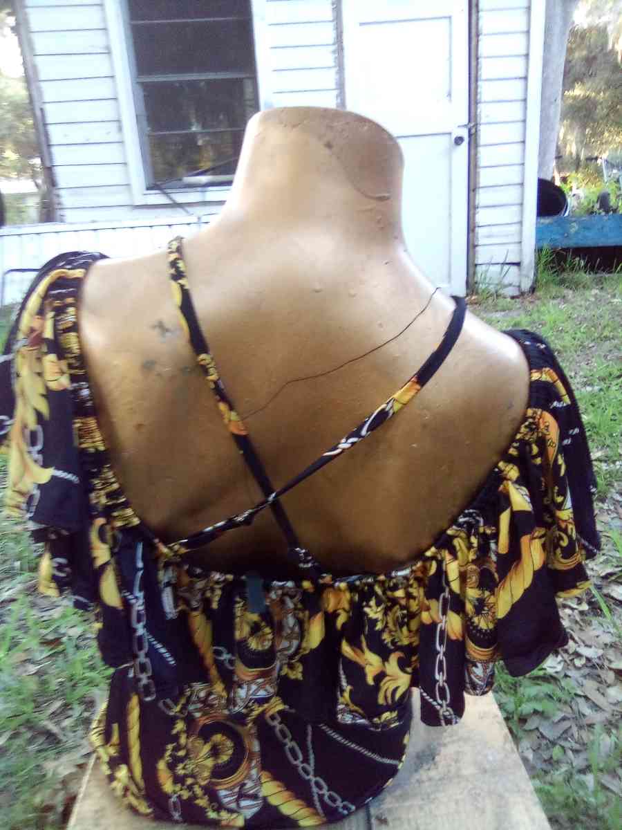 shirt and pants  outfit - Jacksonville, Florida - FleaMarketBay