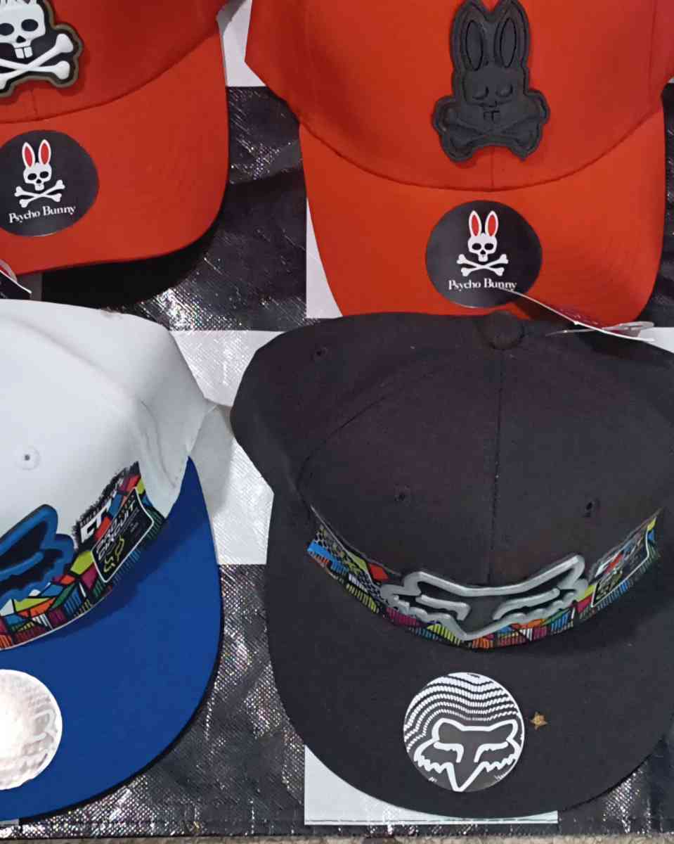 caps beautiful - Cumming, Georgia - FleaMarketBay