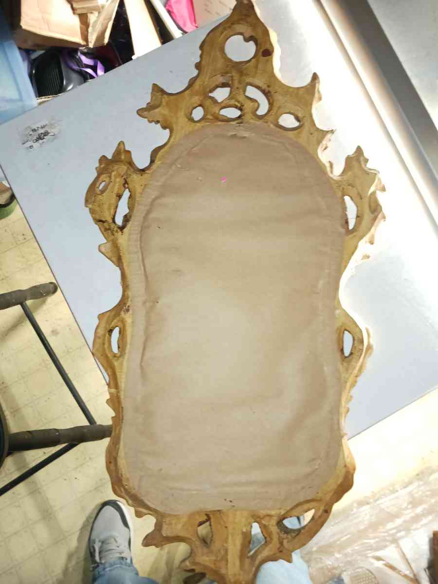 glit hand carved  antique mirror - Maysville, North Carolina - FleaMarketBay