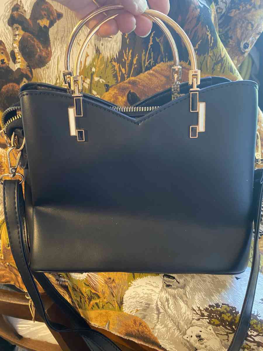 ZZMY purse - Roanoke, Virginia - FleaMarketBay